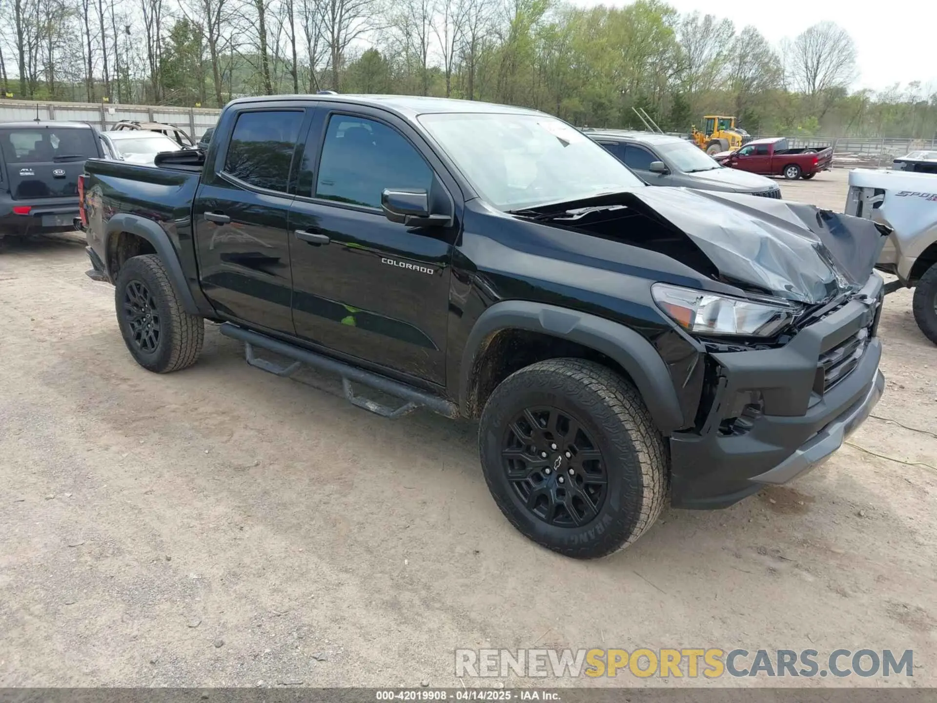 1 Photograph of a damaged car 1GCPTEEK1R1287336 CHEVROLET COLORADO 2024