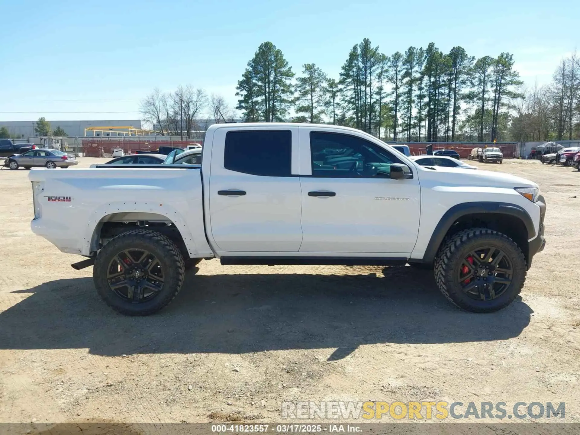 14 Photograph of a damaged car 1GCPTEEK5R1320242 CHEVROLET COLORADO 2024