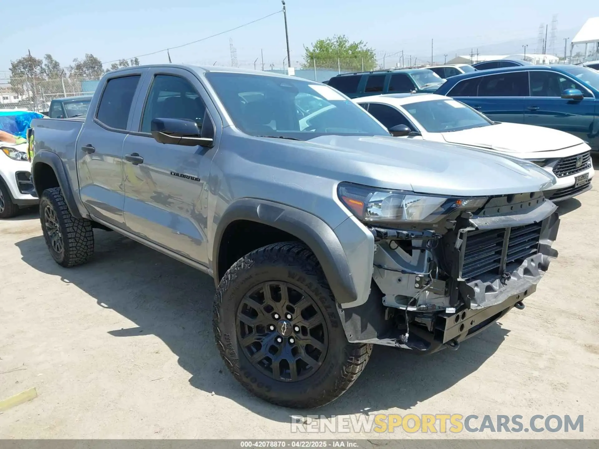 1 Photograph of a damaged car 1GCPTEEK8R1167825 CHEVROLET COLORADO 2024