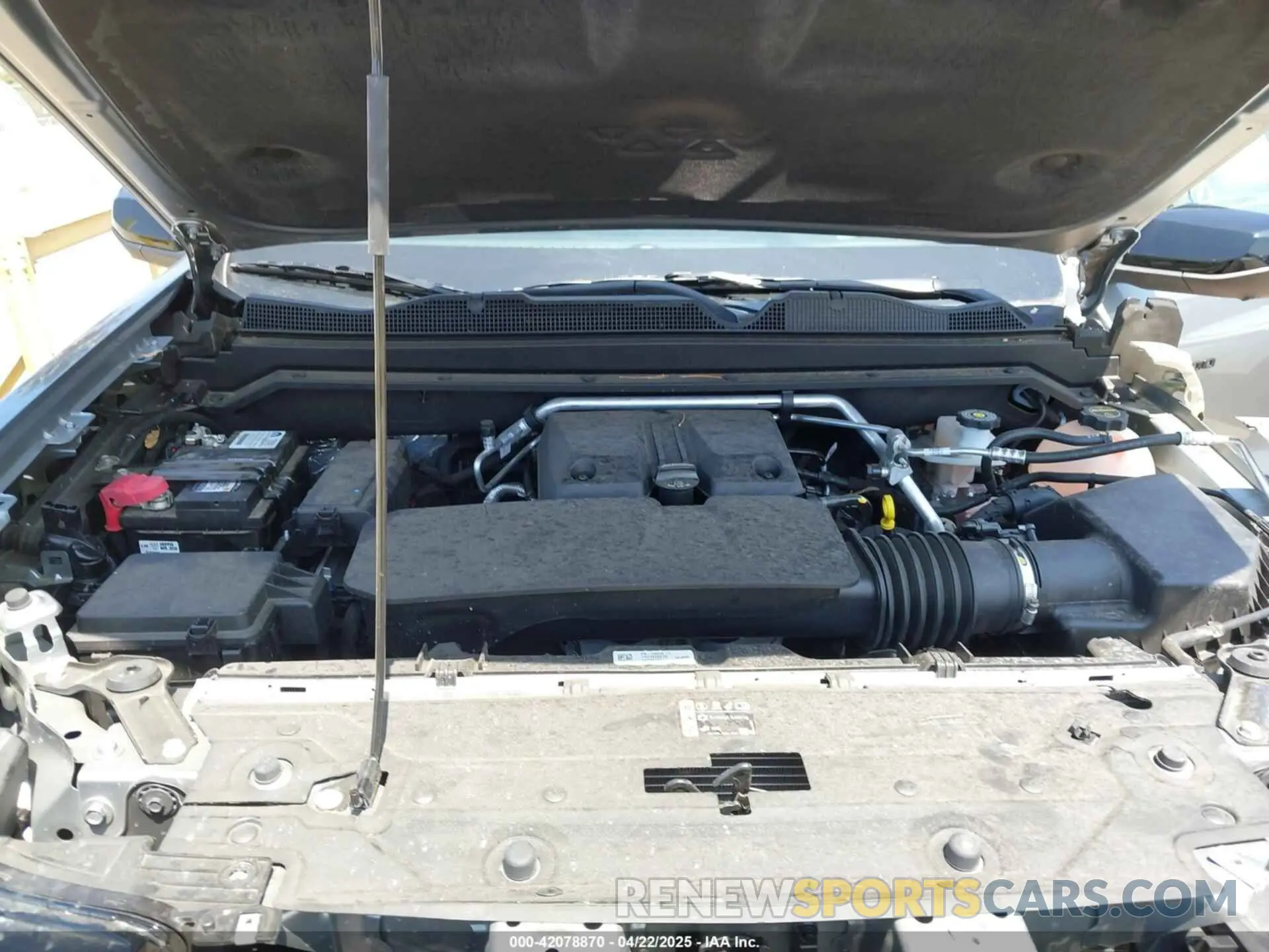 10 Photograph of a damaged car 1GCPTEEK8R1167825 CHEVROLET COLORADO 2024
