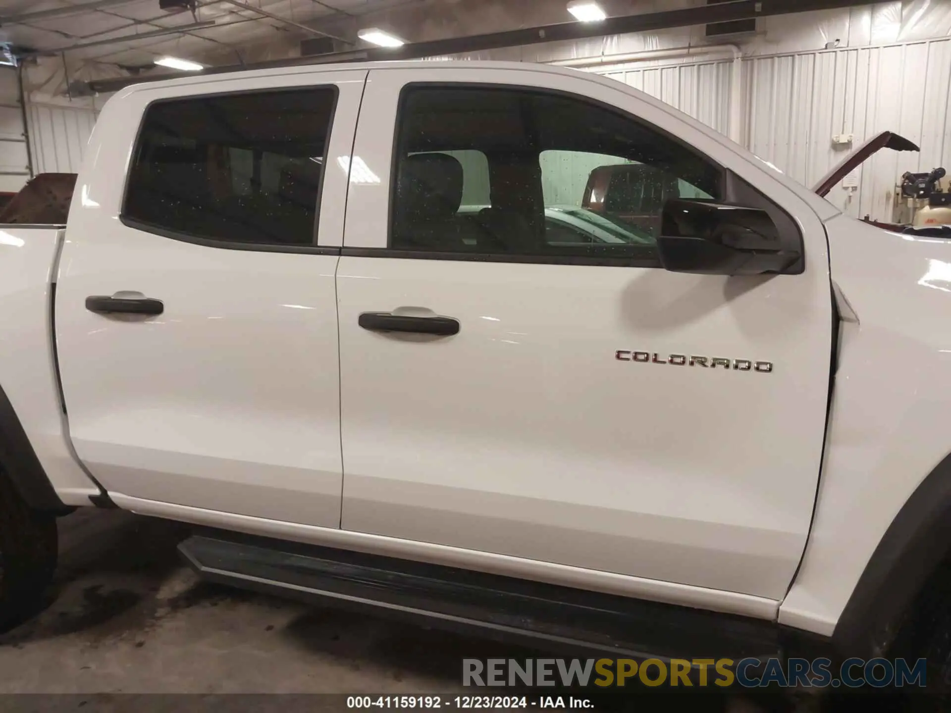 14 Photograph of a damaged car 1GCPTEEK8R1242233 CHEVROLET COLORADO 2024
