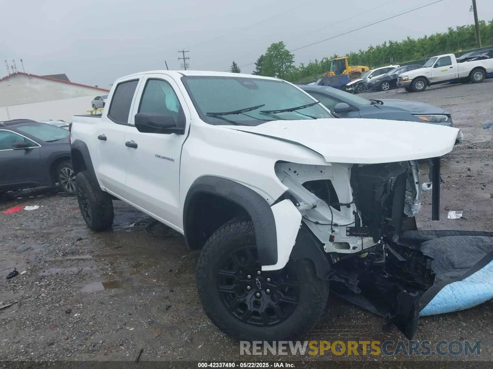 1 Photograph of a damaged car 1GCPTEEK8R1295997 CHEVROLET COLORADO 2024