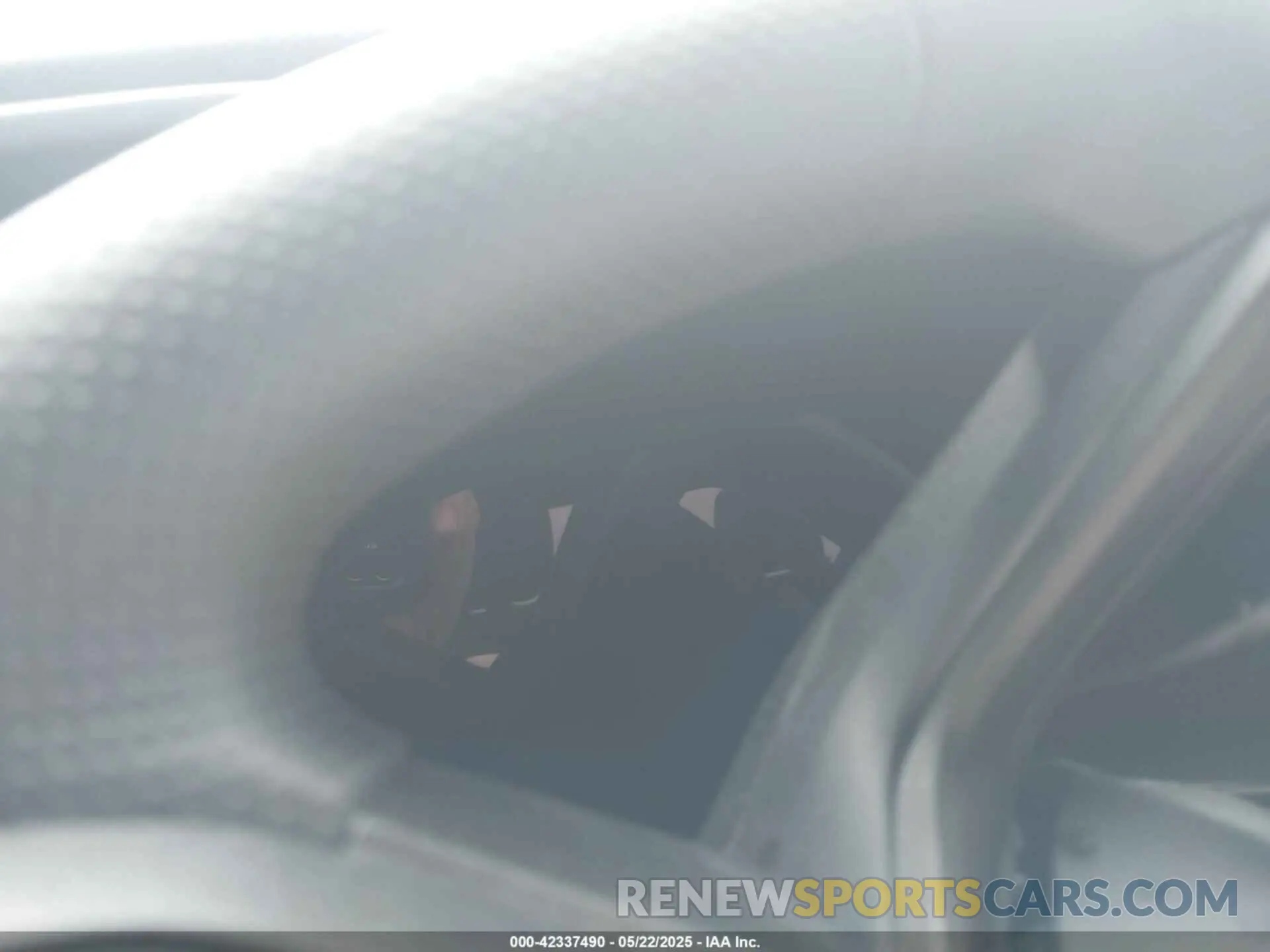 15 Photograph of a damaged car 1GCPTEEK8R1295997 CHEVROLET COLORADO 2024