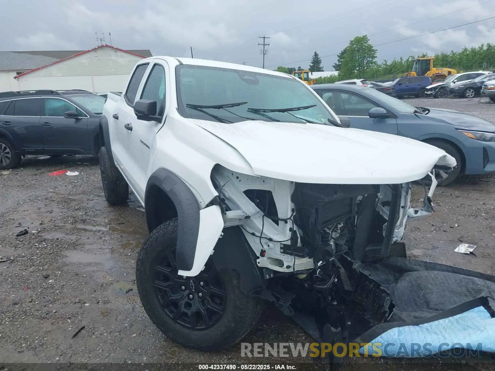 6 Photograph of a damaged car 1GCPTEEK8R1295997 CHEVROLET COLORADO 2024