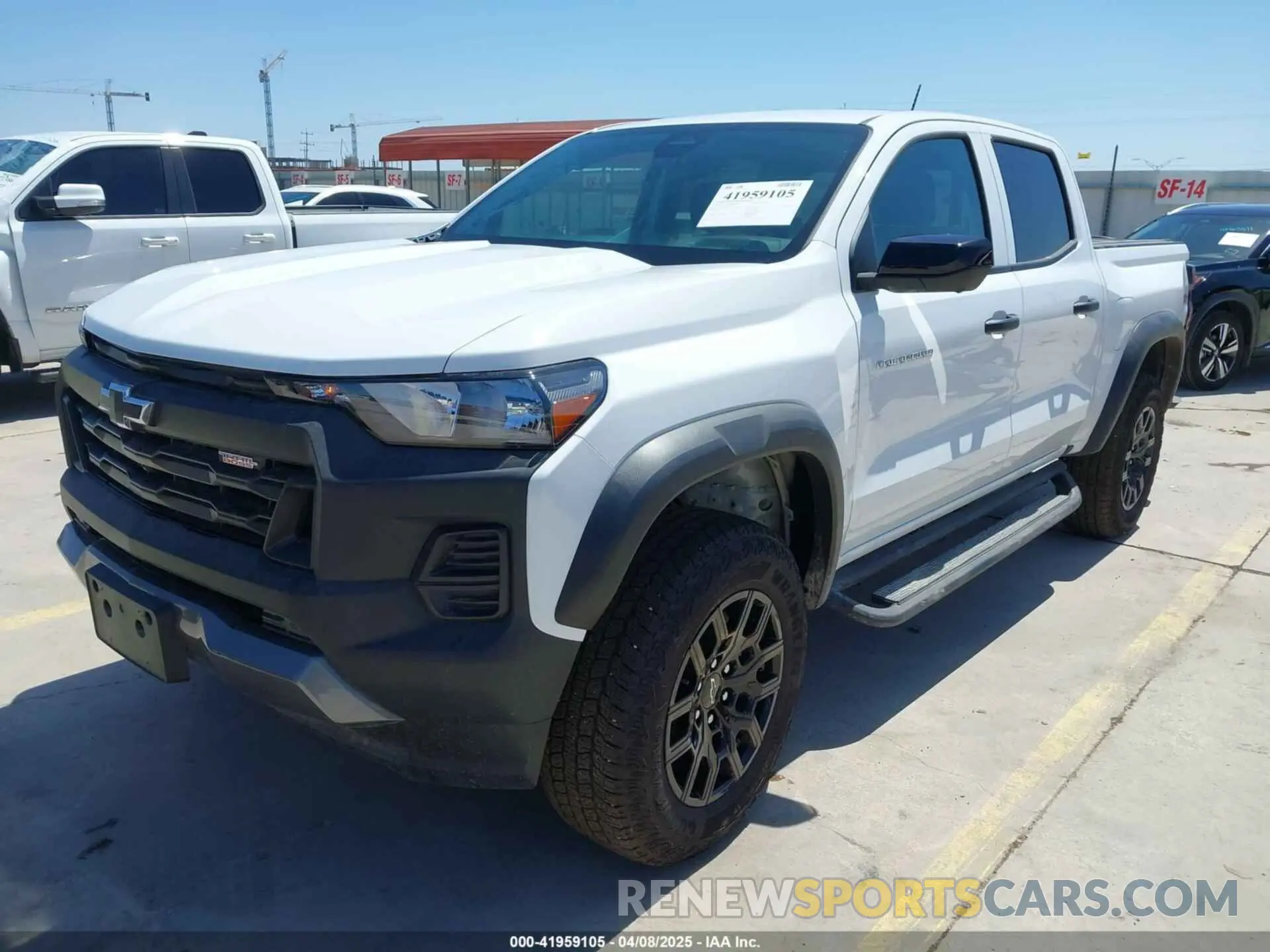 2 Photograph of a damaged car 1GCPTEEK9R1161760 CHEVROLET COLORADO 2024