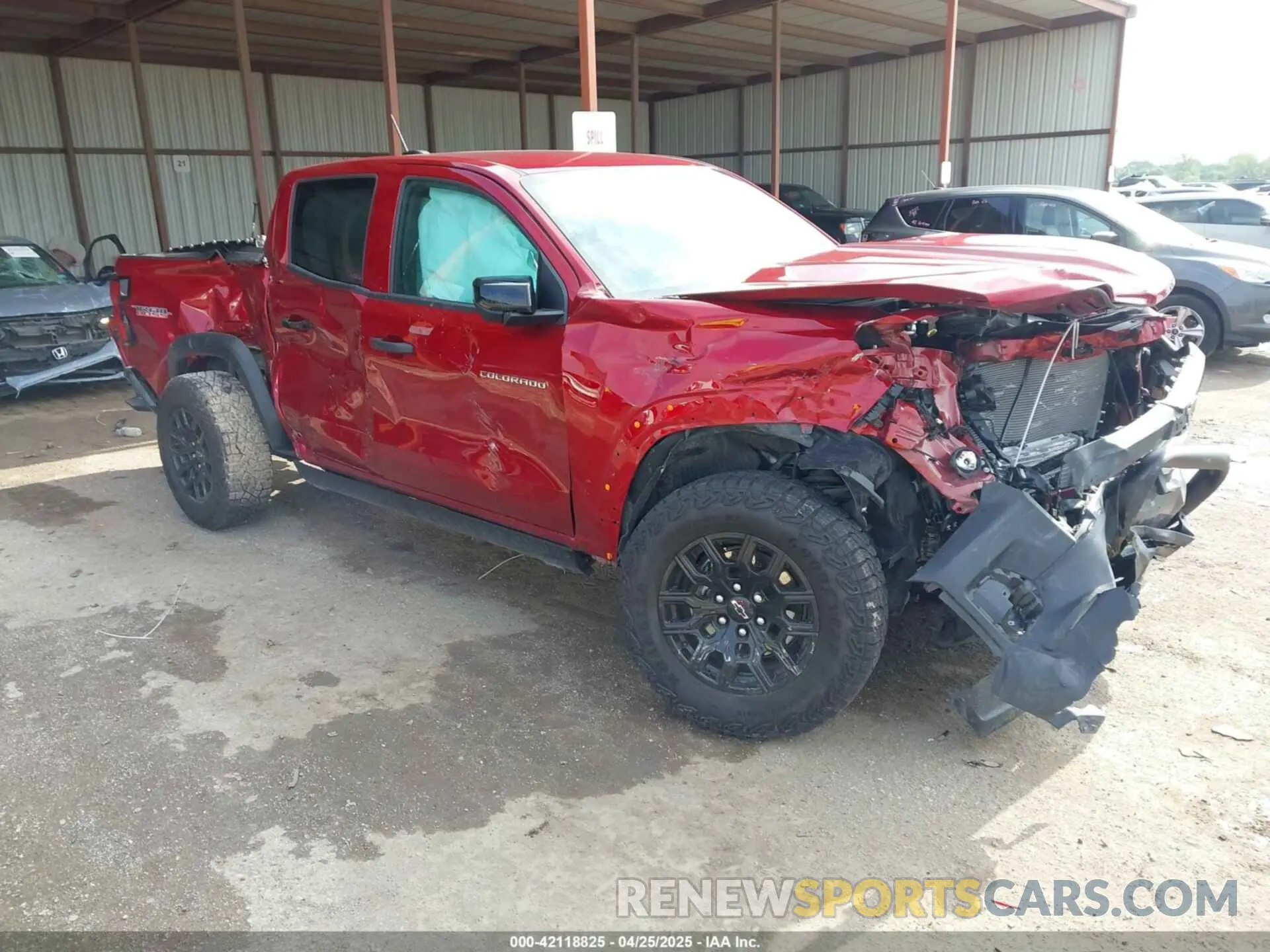1 Photograph of a damaged car 1GCPTEEK9R1303749 CHEVROLET COLORADO 2024