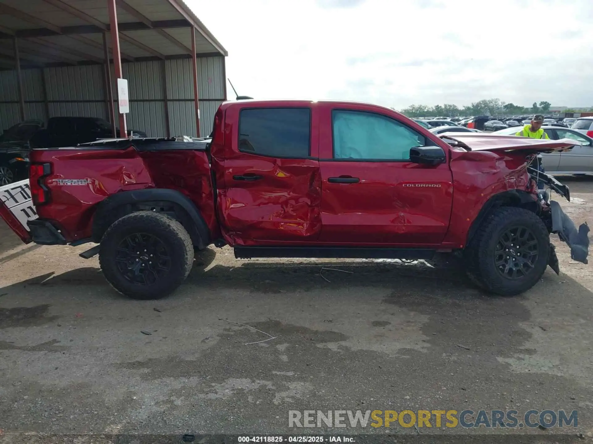 12 Photograph of a damaged car 1GCPTEEK9R1303749 CHEVROLET COLORADO 2024