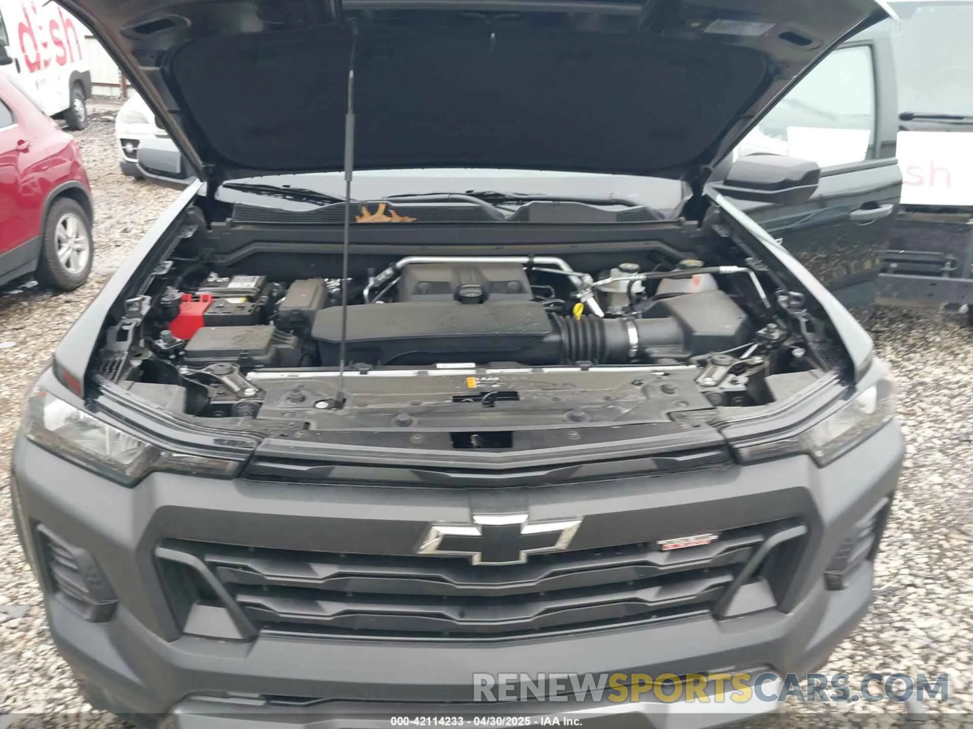 10 Photograph of a damaged car 1GCPTEEK9R1310474 CHEVROLET COLORADO 2024