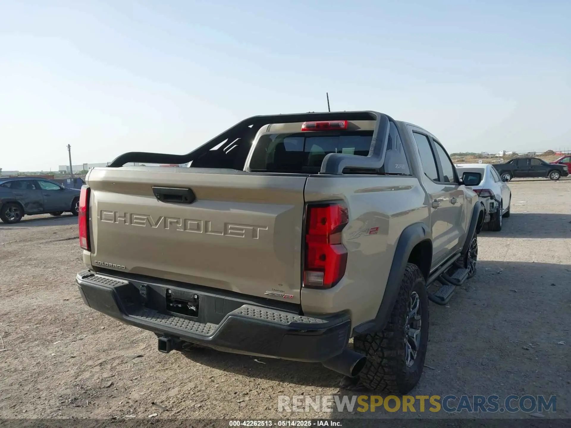 4 Photograph of a damaged car 1GCPTFEK4R1145701 CHEVROLET COLORADO 2024