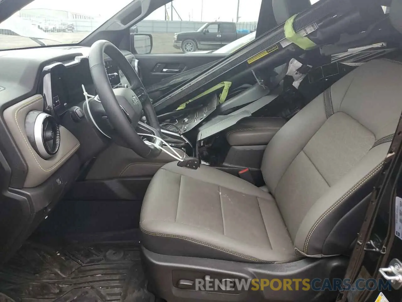 7 Photograph of a damaged car 1GCPTFEK4R1265787 CHEVROLET COLORADO 2024