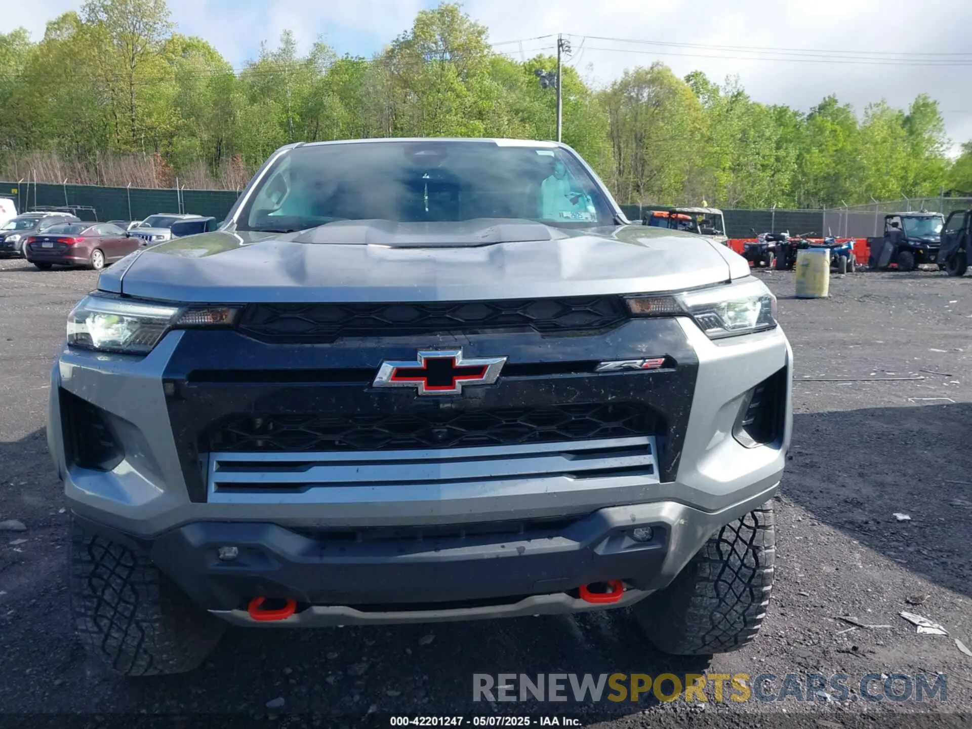 12 Photograph of a damaged car 1GCPTFEK4R1287384 CHEVROLET COLORADO 2024