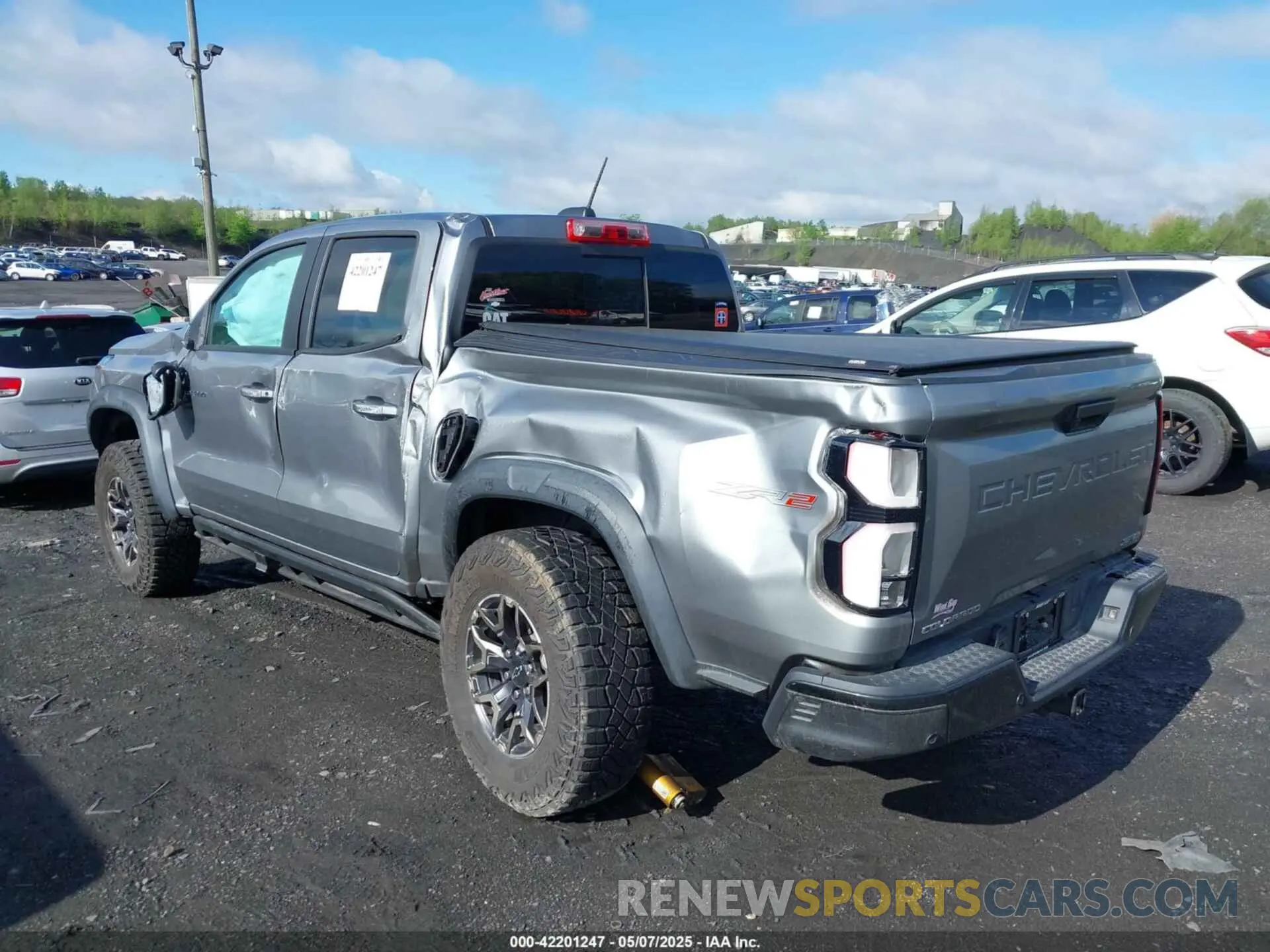 3 Photograph of a damaged car 1GCPTFEK4R1287384 CHEVROLET COLORADO 2024
