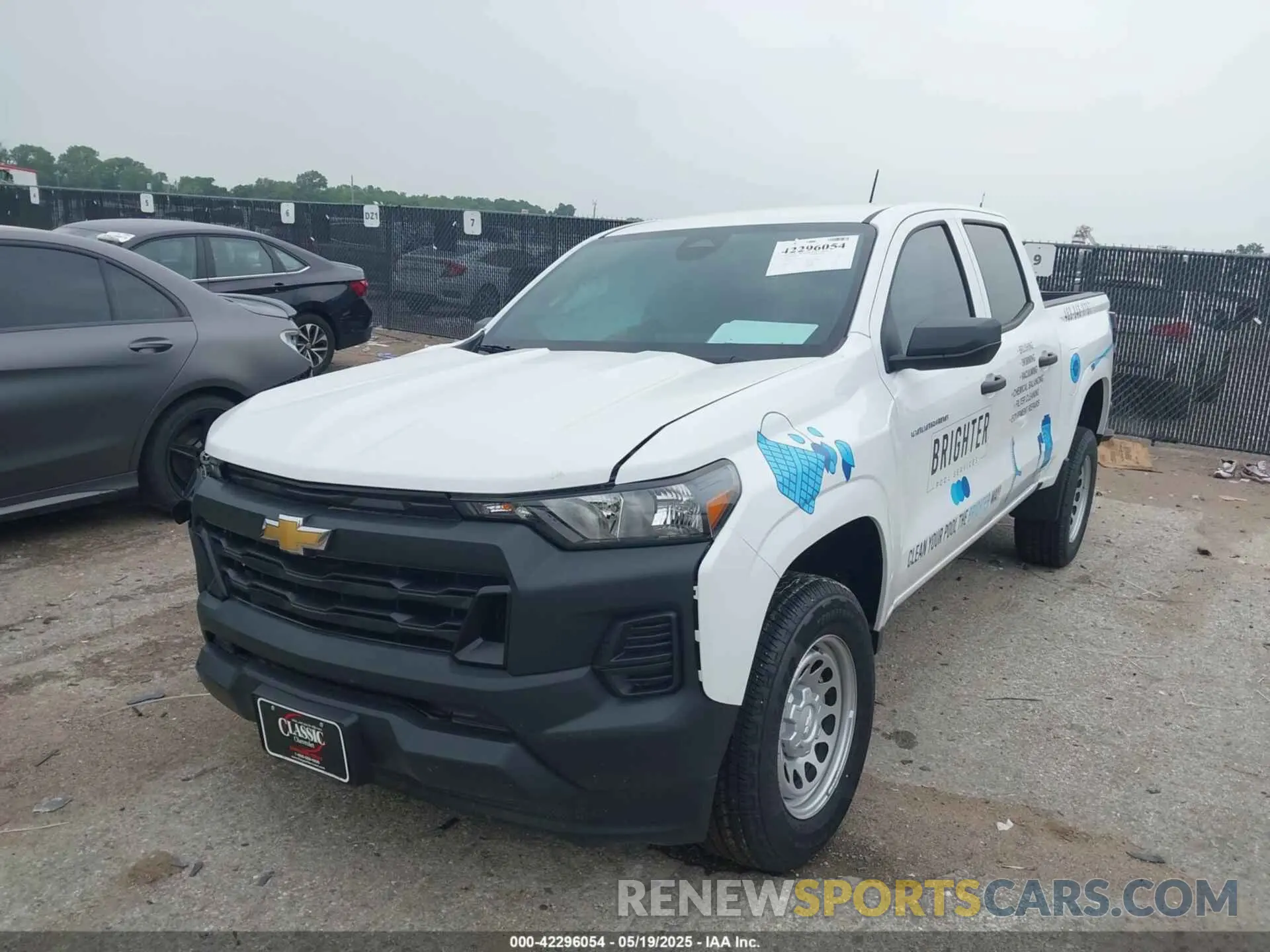 2 Photograph of a damaged car 1GCPSBEK2S1111516 CHEVROLET COLORADO 2025