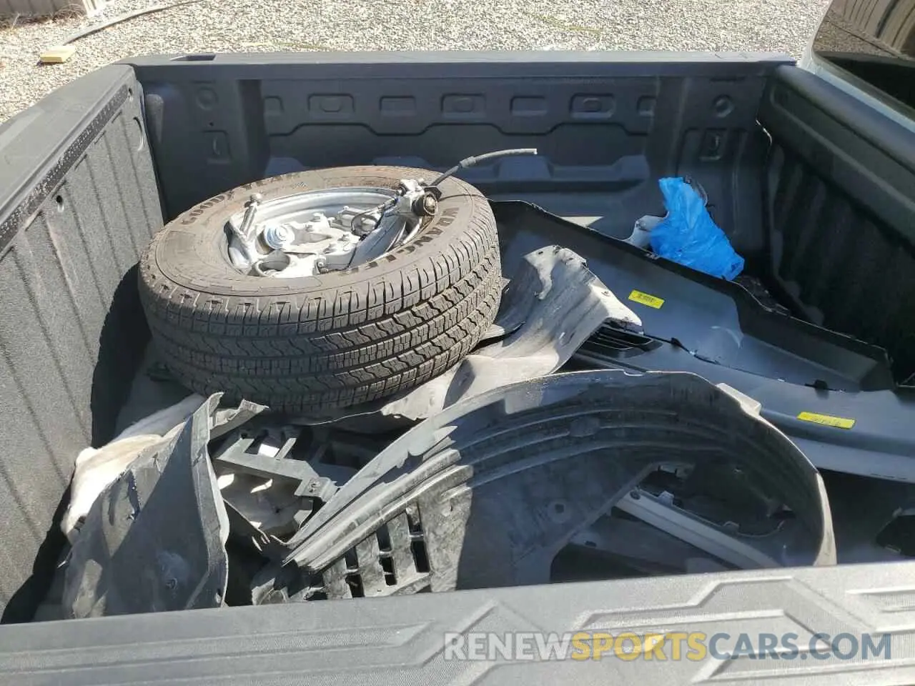 12 Photograph of a damaged car 1GCPSBEK7S1111219 CHEVROLET COLORADO 2025