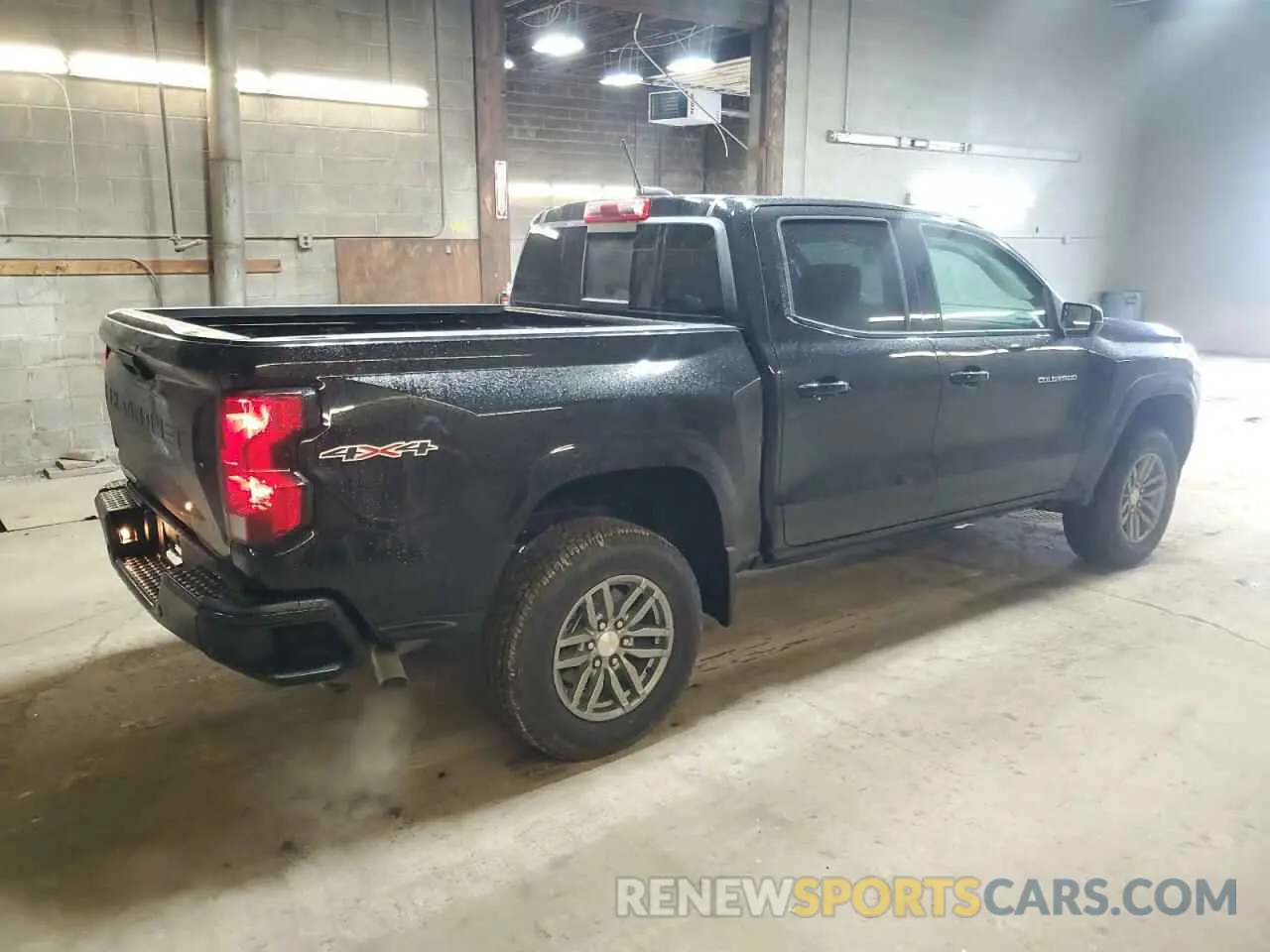 3 Photograph of a damaged car 1GCPTBEK1S1118373 CHEVROLET COLORADO 2025