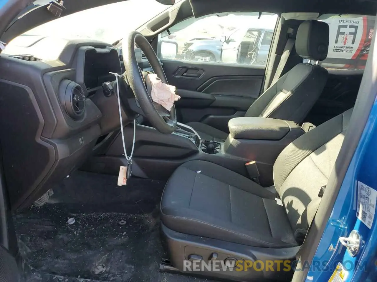 7 Photograph of a damaged car 1GCPTEEK5P1210580 CHEVROLET COLORADO T 2023