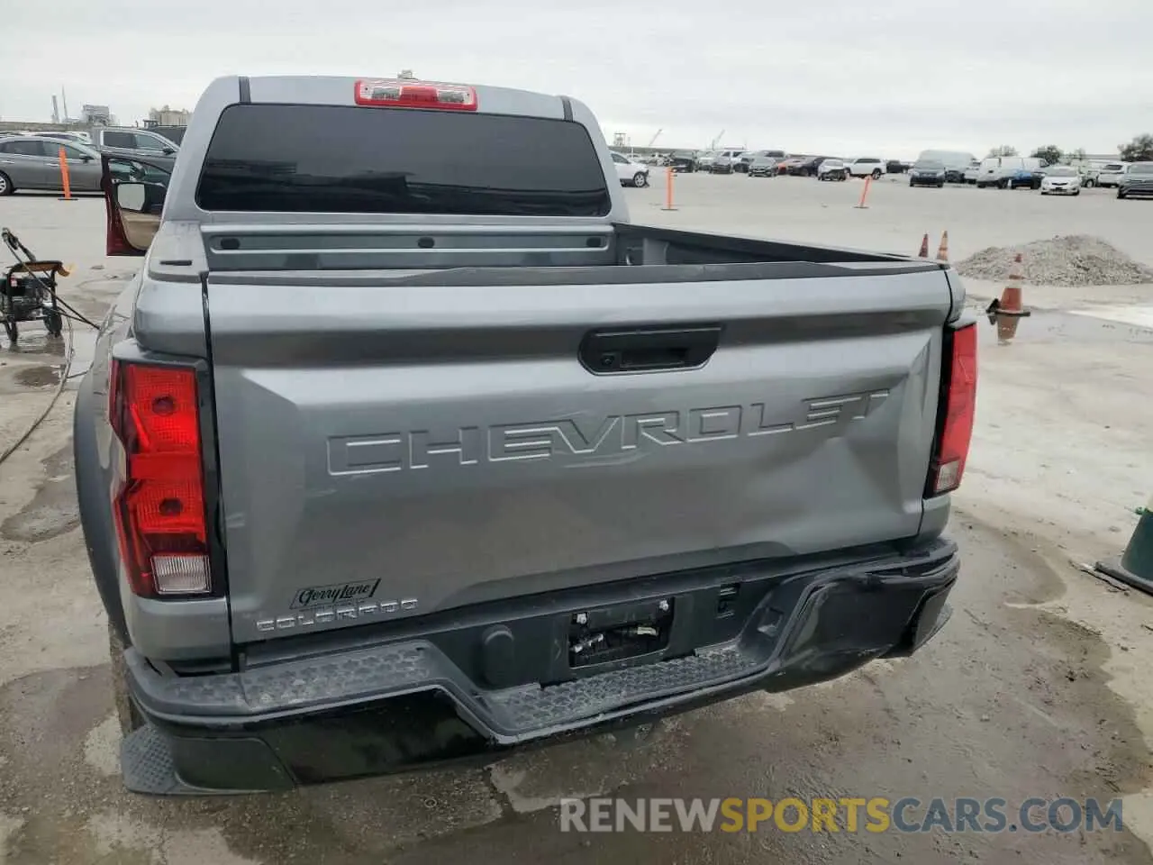 6 Photograph of a damaged car 1GCPTEEK0R1136942 CHEVROLET COLORADO T 2024