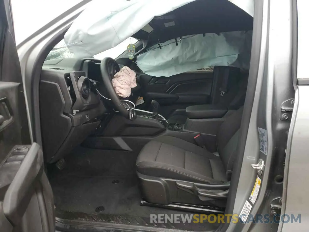 7 Photograph of a damaged car 1GCPTEEK0R1136942 CHEVROLET COLORADO T 2024