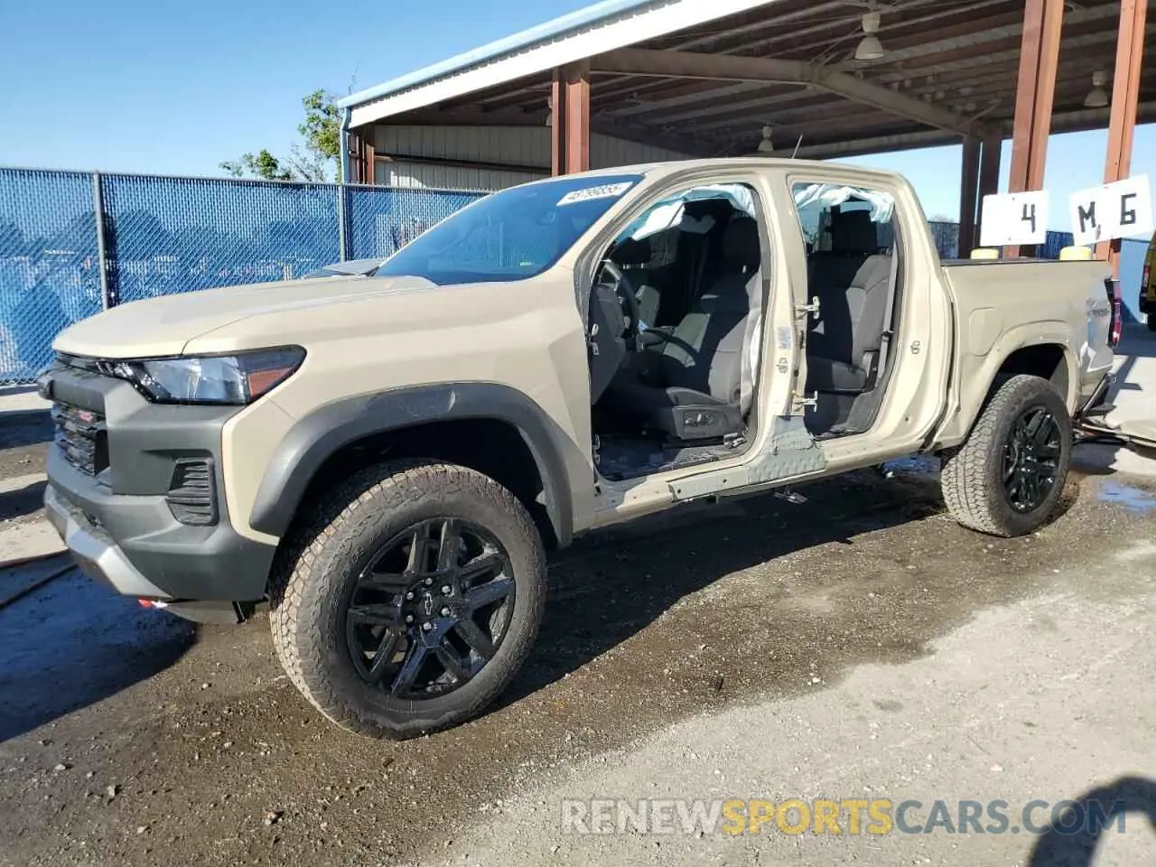 1 Photograph of a damaged car 1GCPTEEK2R1219028 CHEVROLET COLORADO T 2024