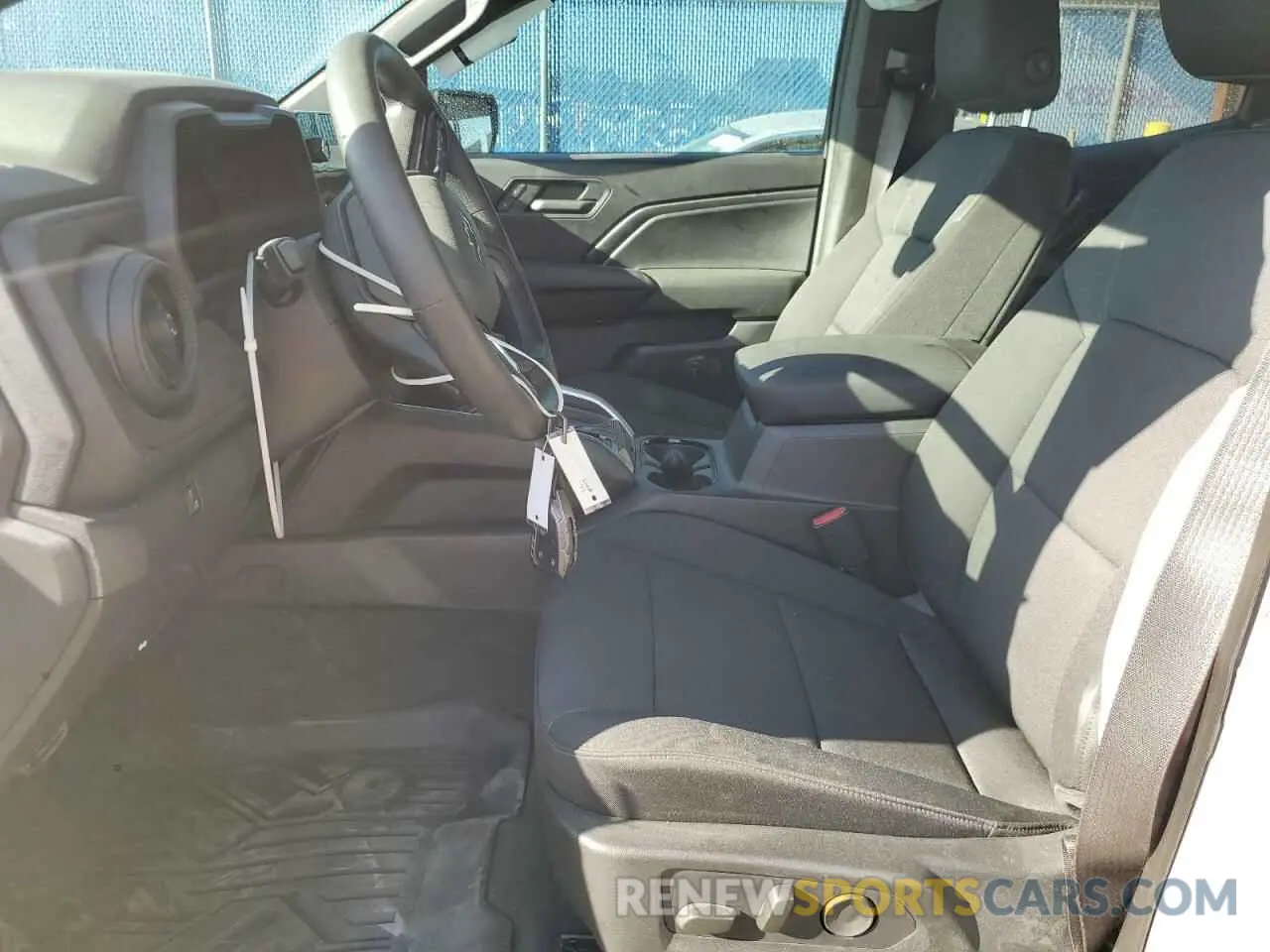7 Photograph of a damaged car 1GCPTEEK2R1219028 CHEVROLET COLORADO T 2024