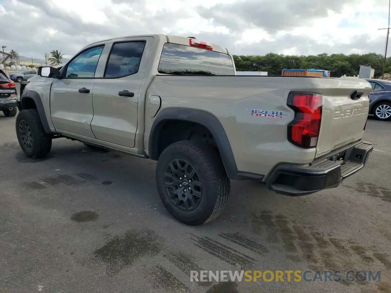 2 Photograph of a damaged car 1GCPTEEK2R1256807 CHEVROLET COLORADO T 2024