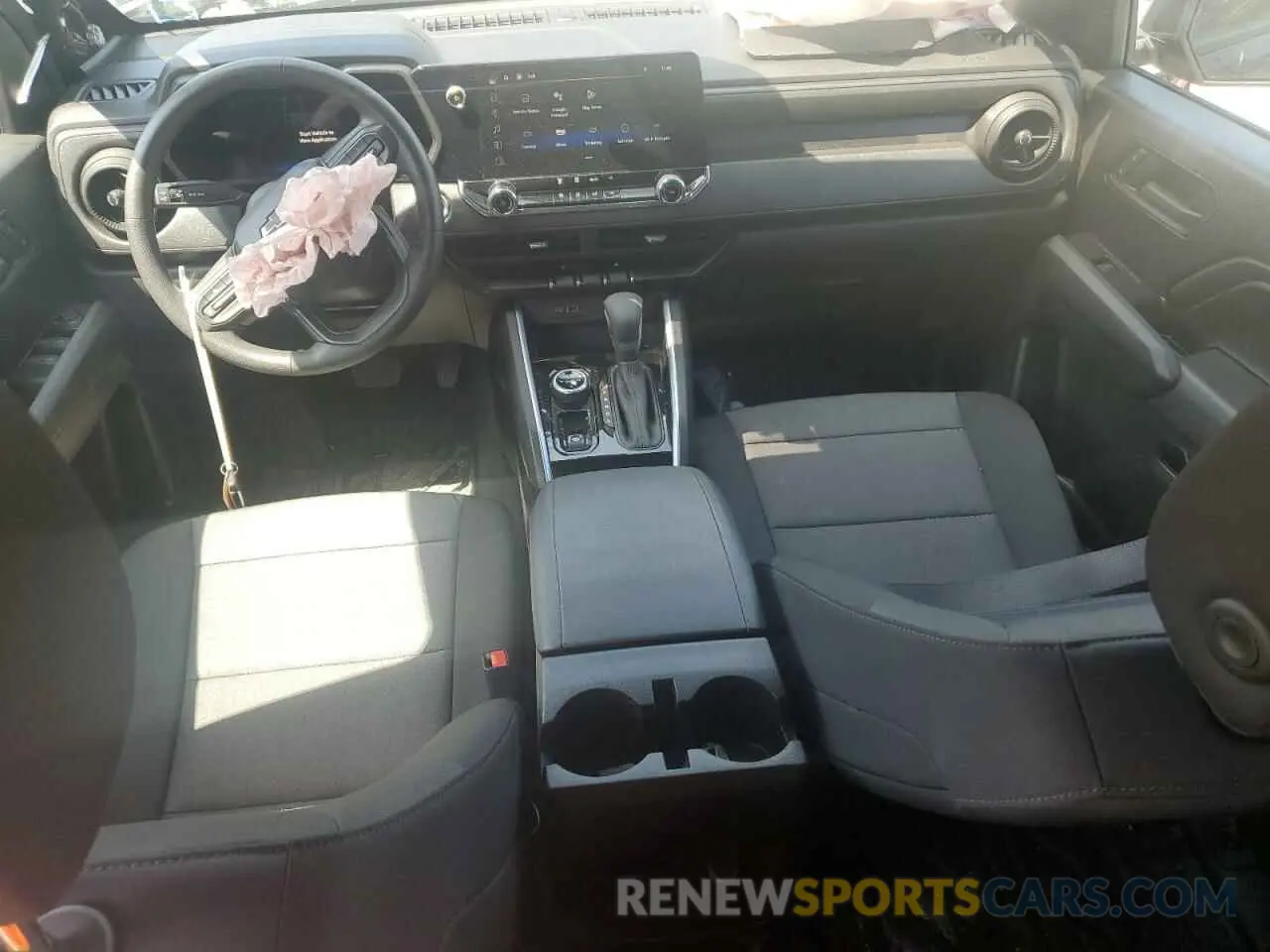 8 Photograph of a damaged car 1GCPTEEKXR1144904 CHEVROLET COLORADO T 2024
