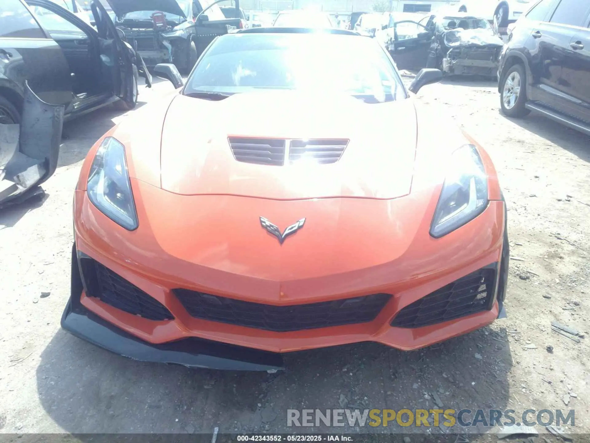 11 Photograph of a damaged car 1G1YC2D77K5100110 CHEVROLET CORVETTE 2019