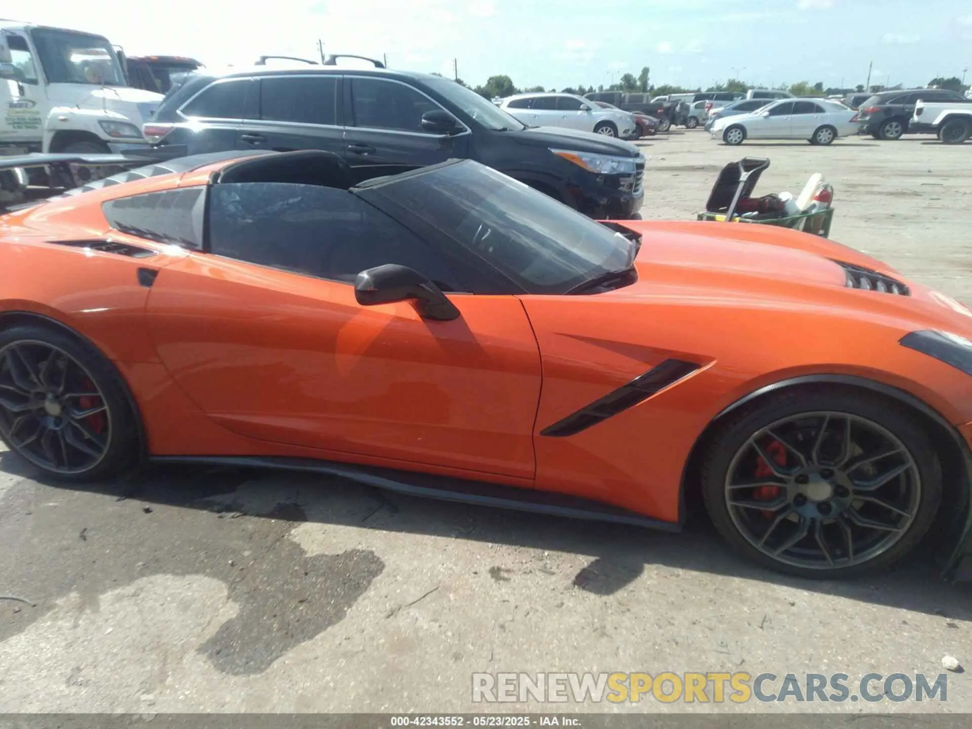 12 Photograph of a damaged car 1G1YC2D77K5100110 CHEVROLET CORVETTE 2019