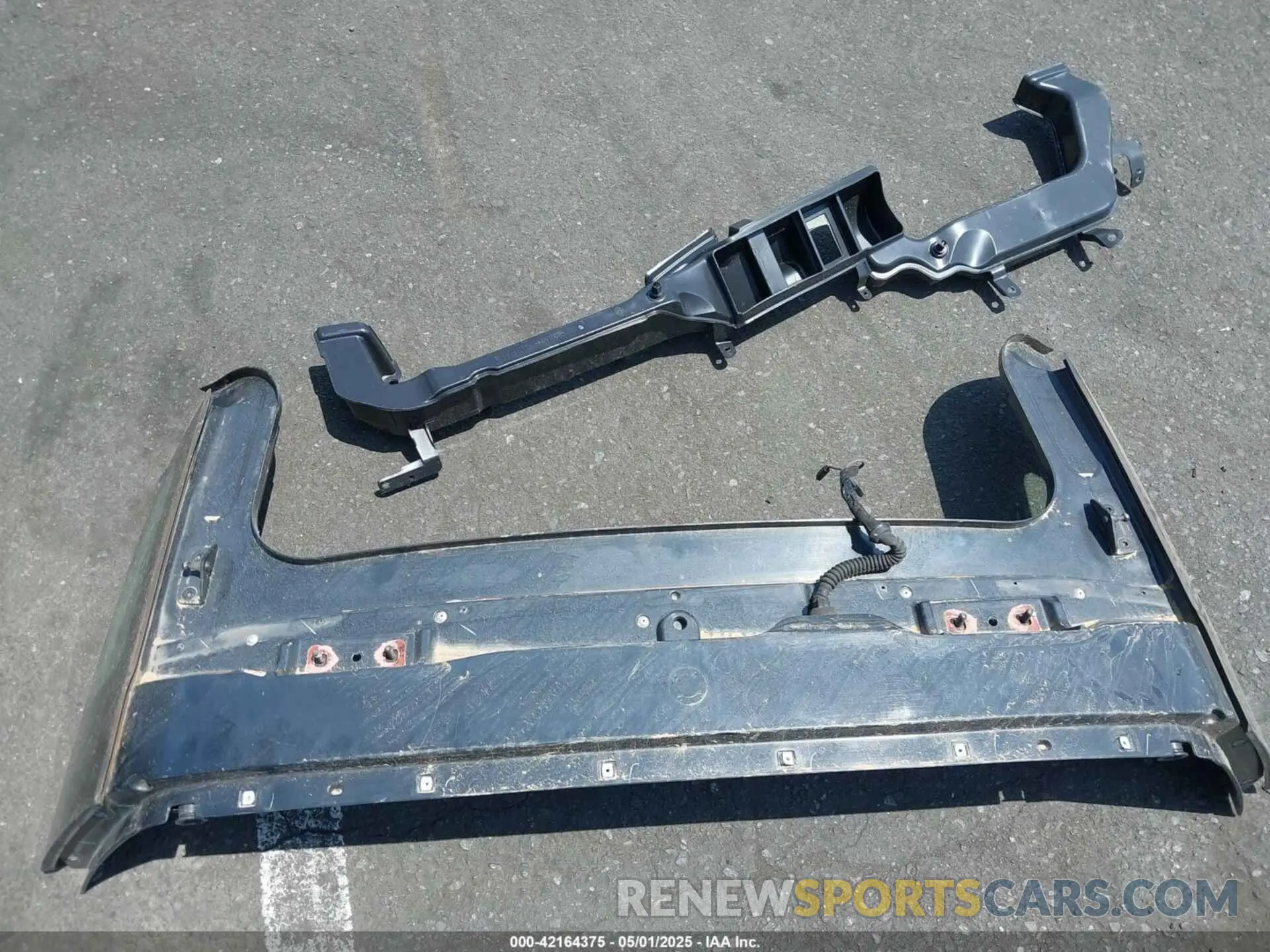 11 Photograph of a damaged car 1G1YD2D70K5115061 CHEVROLET CORVETTE 2019