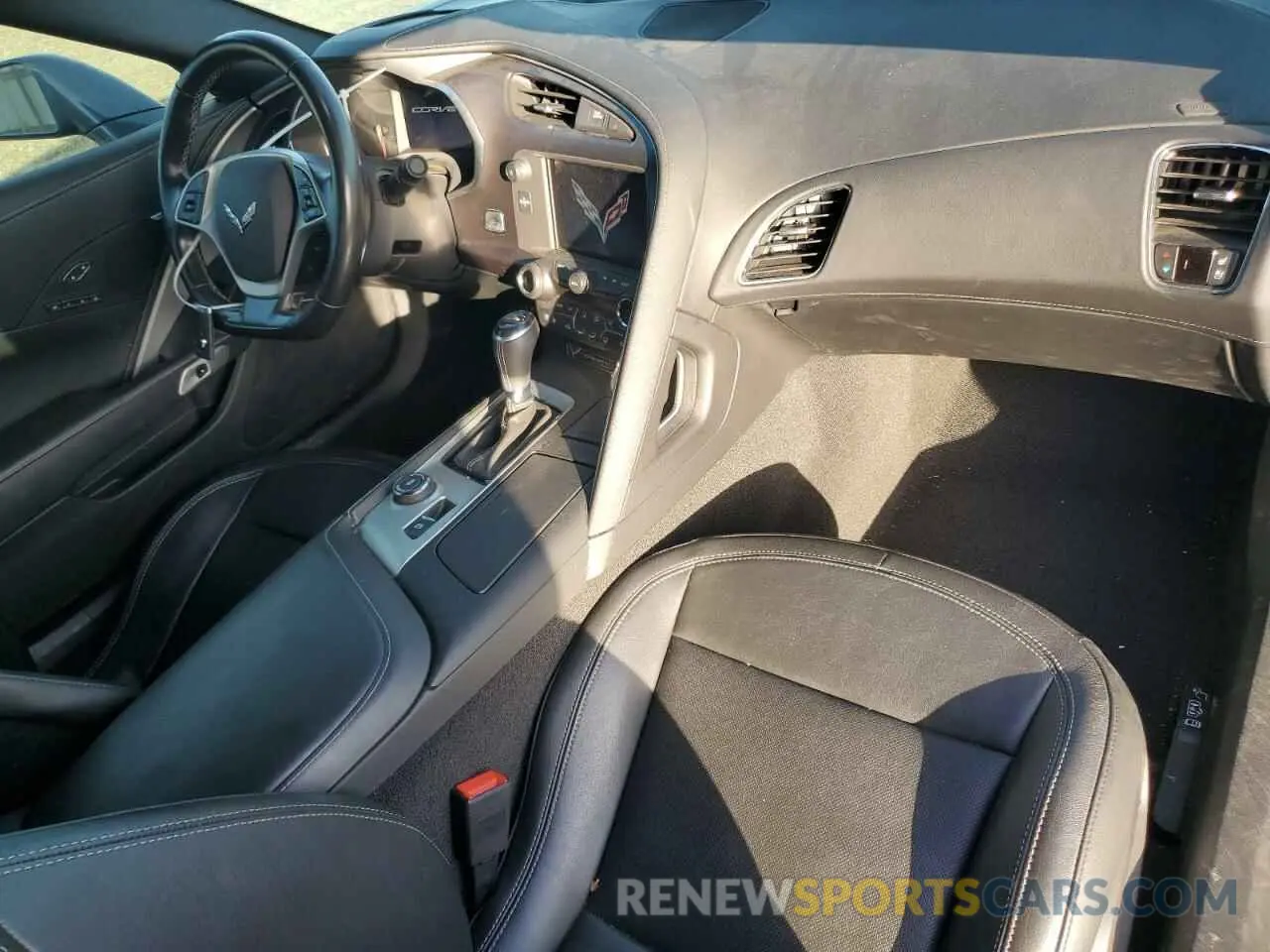 8 Photograph of a damaged car 1G1YK2D77K5109439 CHEVROLET CORVETTE 2019