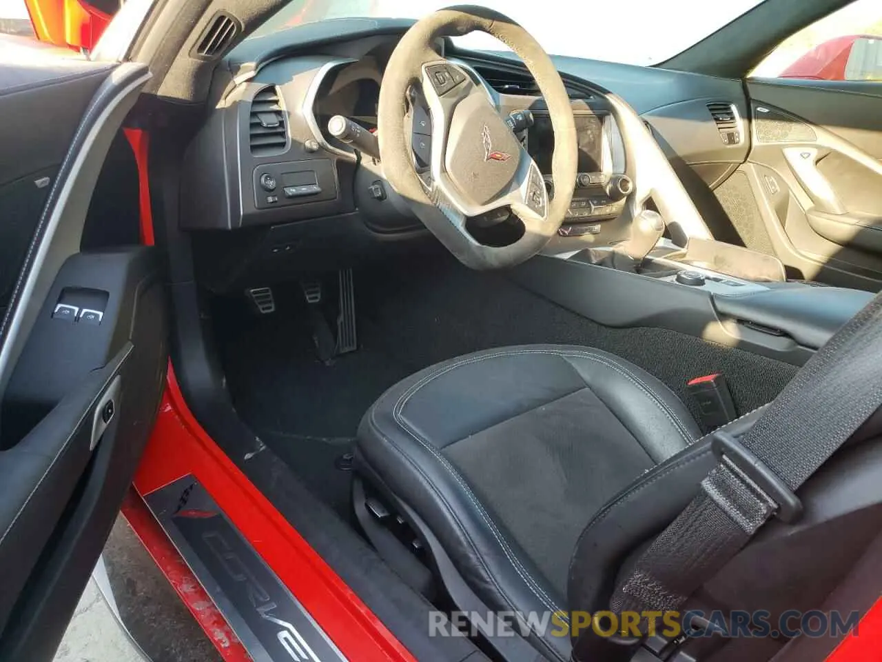 8 Photograph of a damaged car 1G1YL2D73K5104283 CHEVROLET CORVETTE 2019
