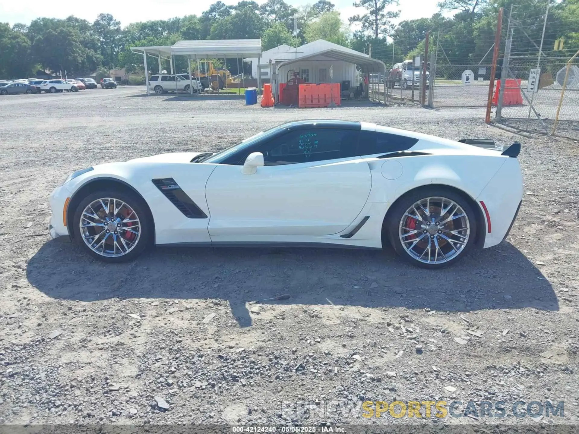 13 Photograph of a damaged car 1G1YP2D60K5602260 CHEVROLET CORVETTE 2019