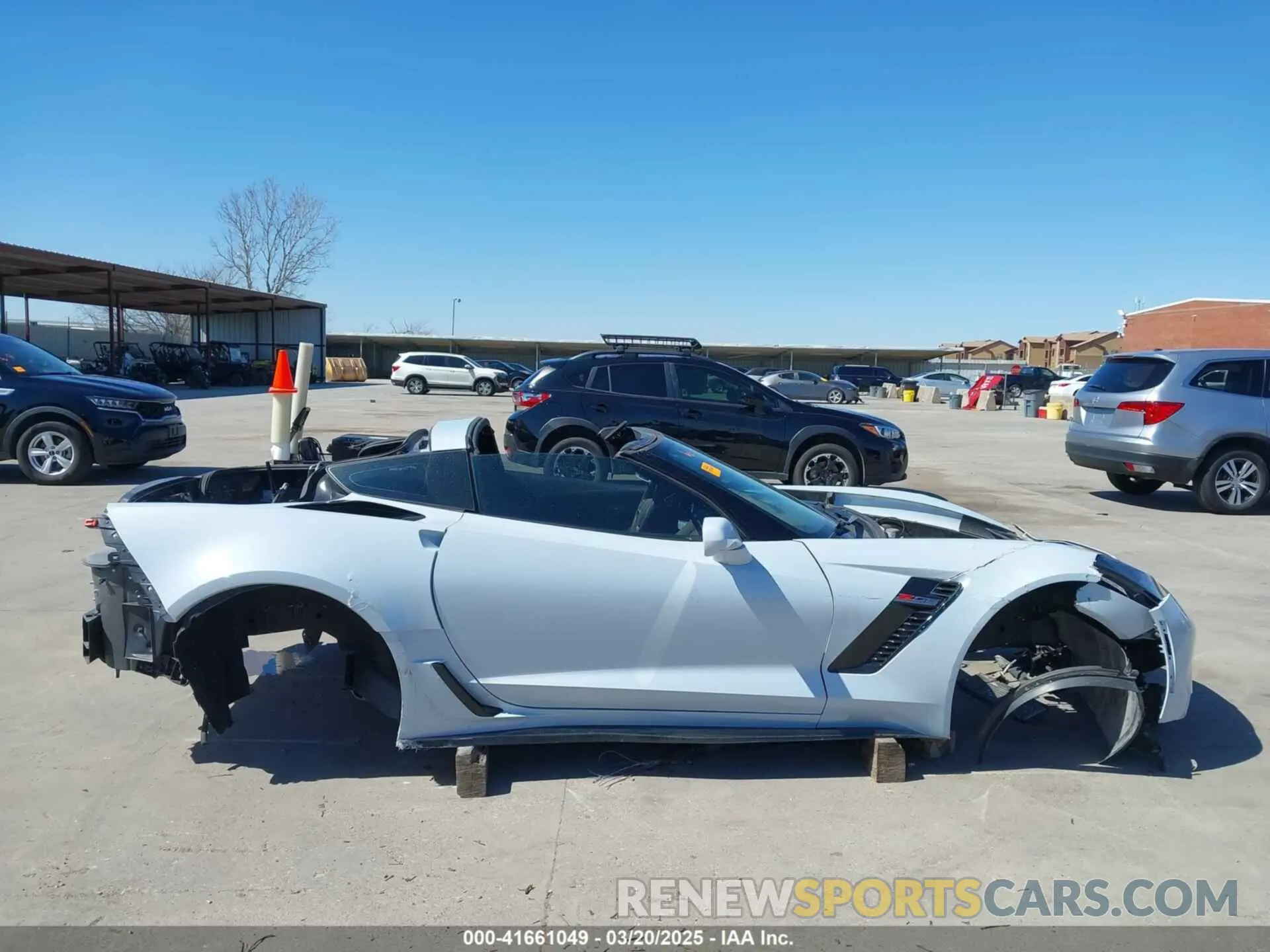 13 Photograph of a damaged car 1G1YP2D61K5600520 CHEVROLET CORVETTE 2019