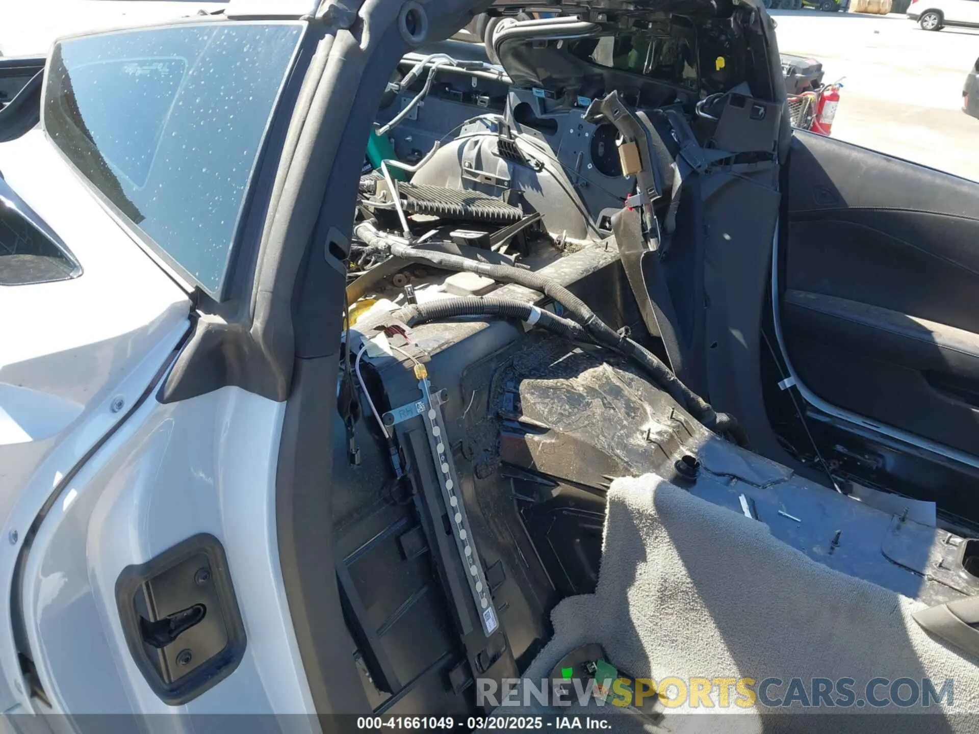 8 Photograph of a damaged car 1G1YP2D61K5600520 CHEVROLET CORVETTE 2019