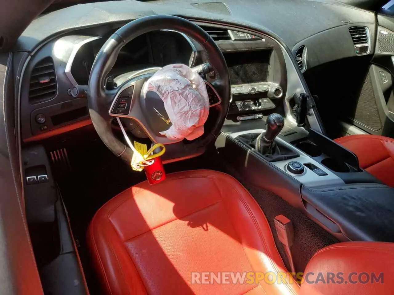 8 Photograph of a damaged car 1G1YV2D70K5103683 CHEVROLET CORVETTE 2019