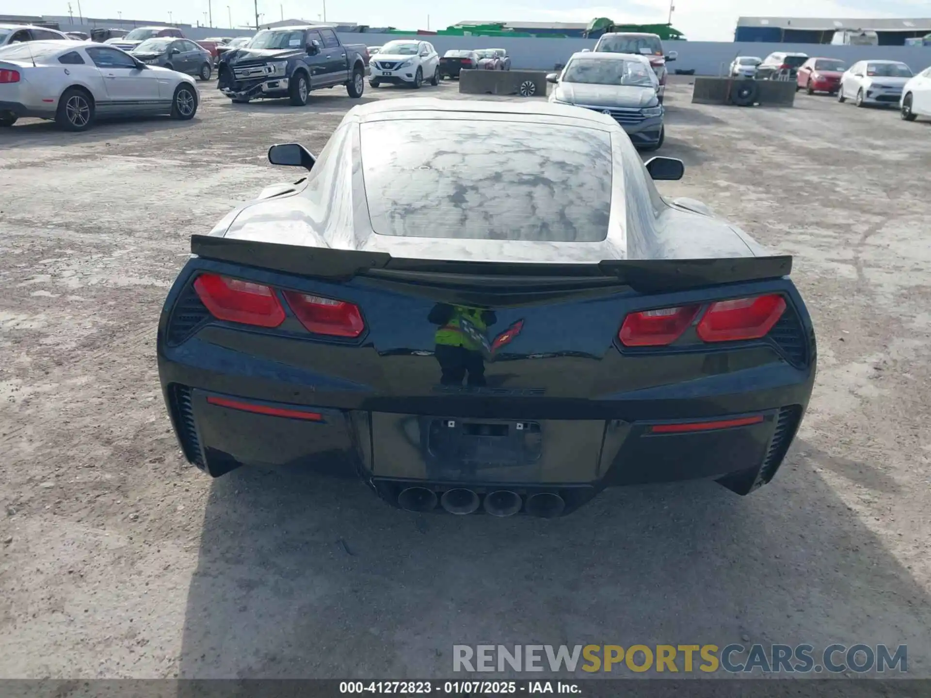 15 Photograph of a damaged car 1G1YW2D75K5110402 CHEVROLET CORVETTE 2019