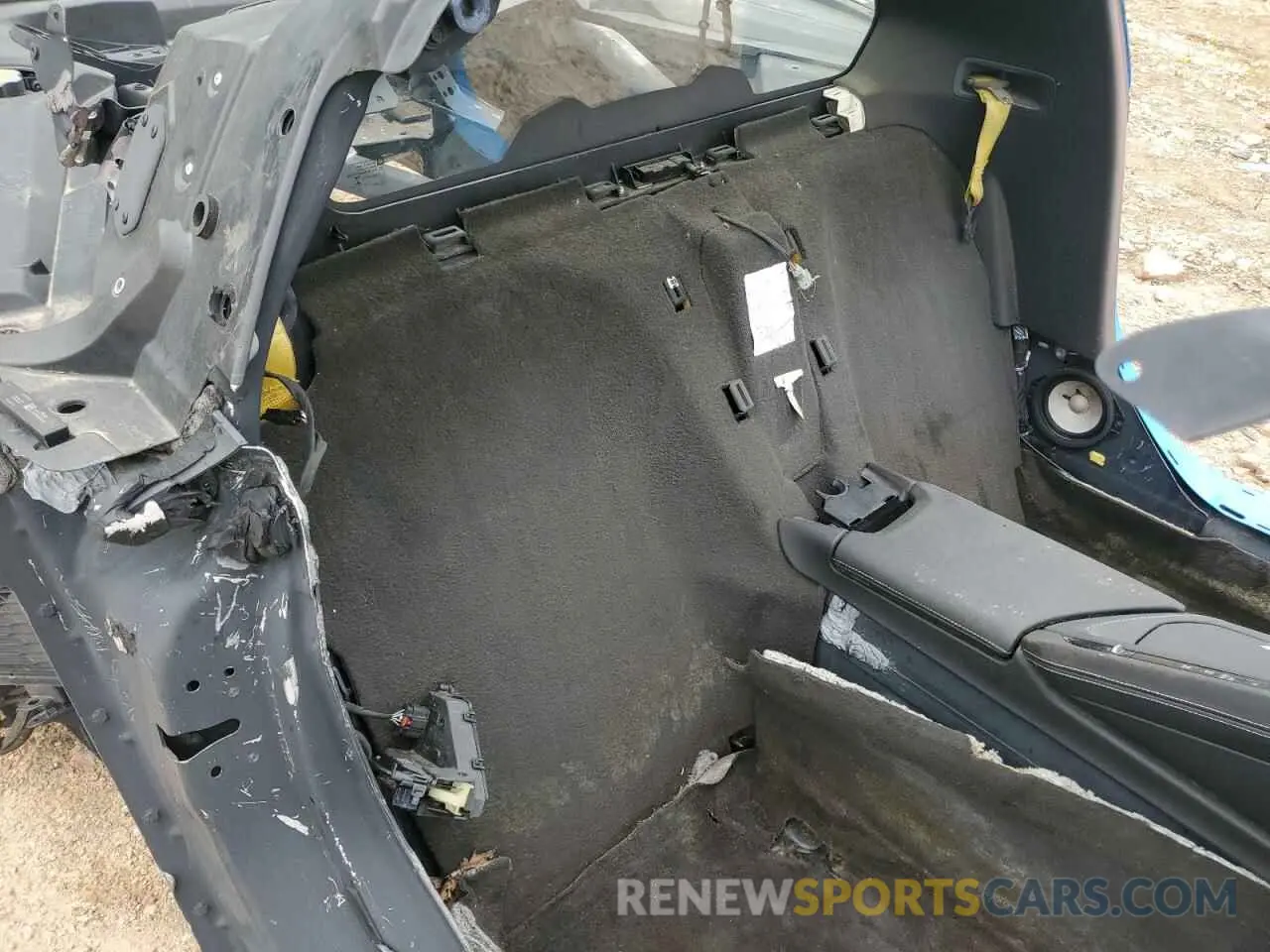 10 Photograph of a damaged car 1G1Y62D4XL5106580 CHEVROLET CORVETTE 2020