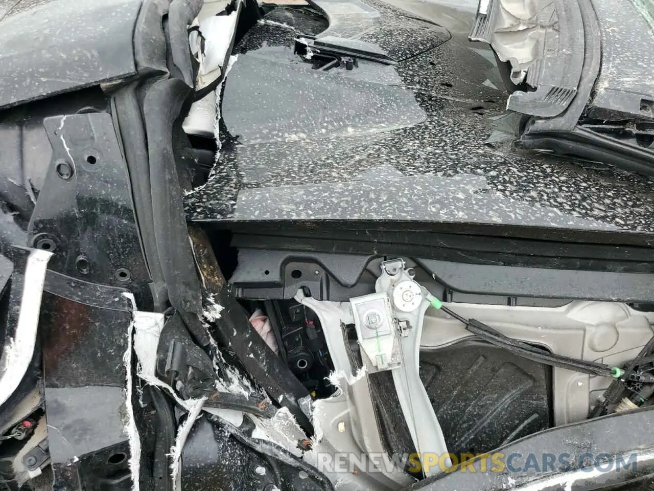 10 Photograph of a damaged car 1G1Y72D47L5117971 CHEVROLET CORVETTE 2020