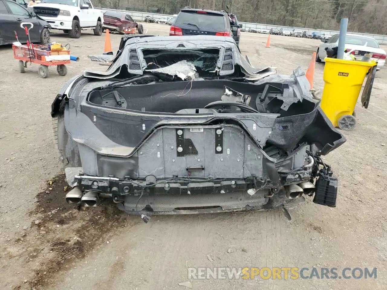 6 Photograph of a damaged car 1G1Y72D47L5117971 CHEVROLET CORVETTE 2020
