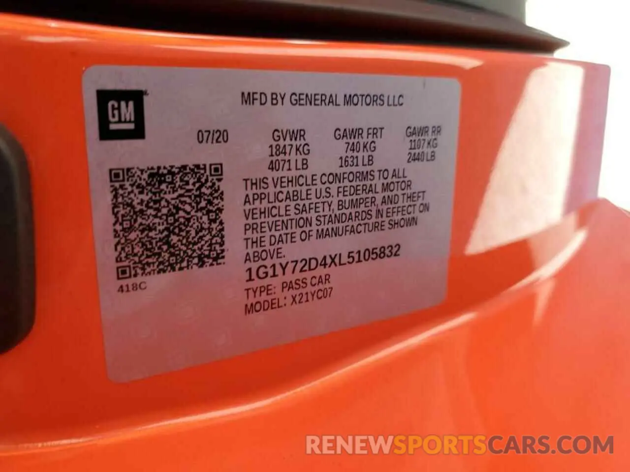 10 Photograph of a damaged car 1G1Y72D4XL5105832 CHEVROLET CORVETTE 2020