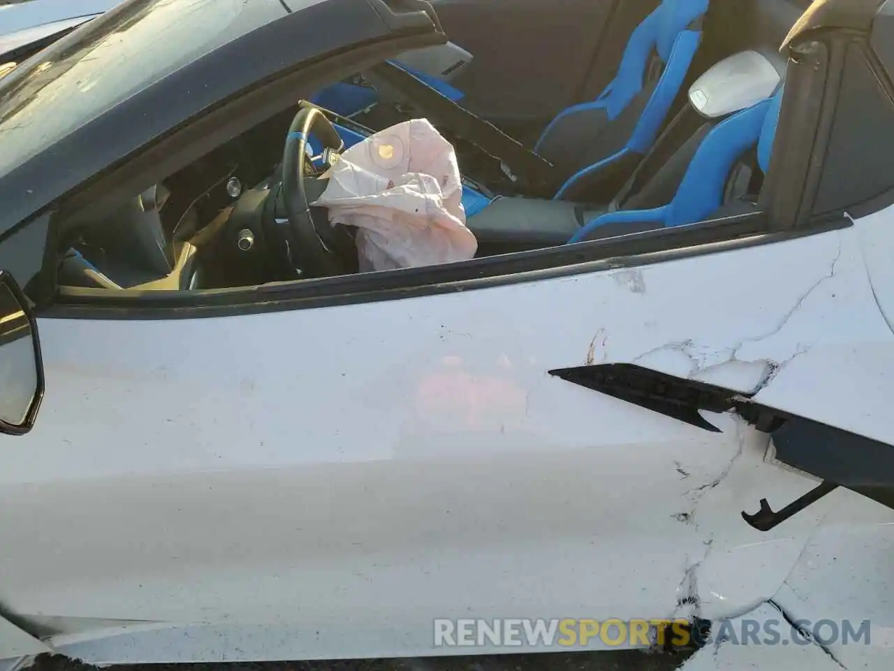 7 Photograph of a damaged car 1G1Y83D44L5000903 CHEVROLET CORVETTE 2020