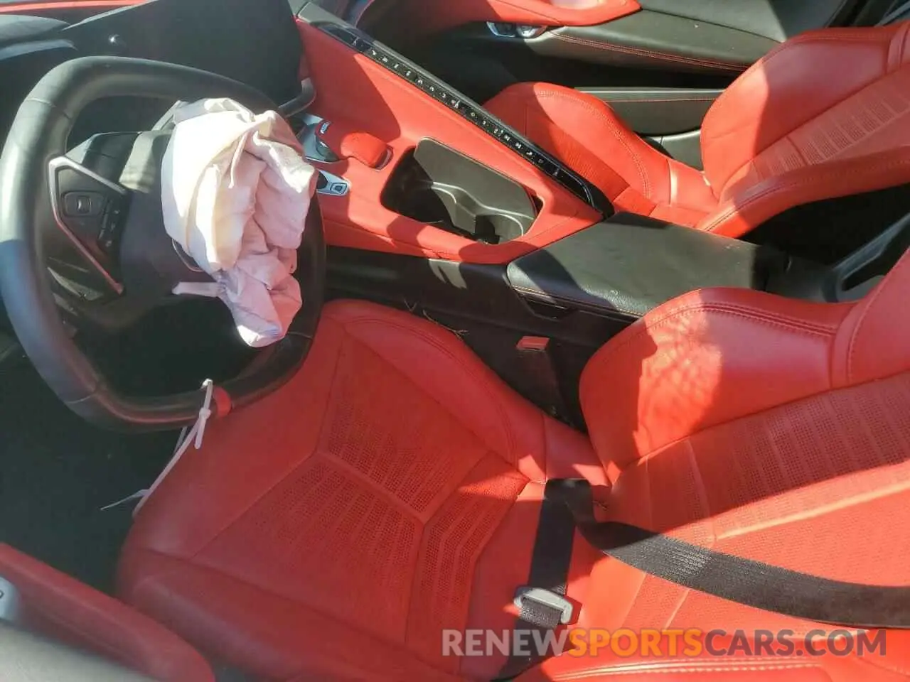 10 Photograph of a damaged car 1G1YB3D44M5119702 CHEVROLET CORVETTE 2021