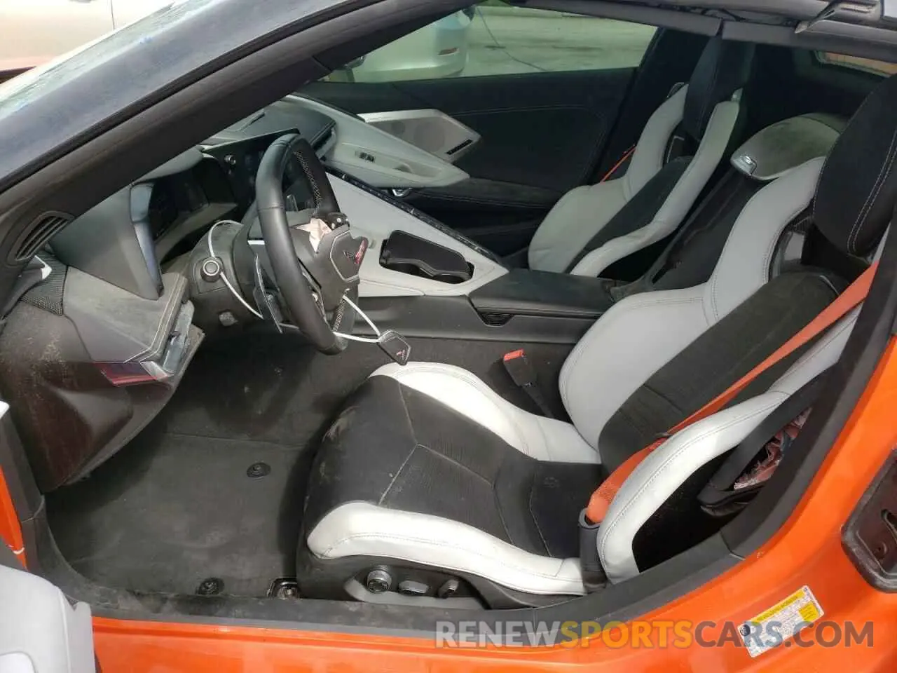 7 Photograph of a damaged car 1G1YB3D45M5108742 CHEVROLET CORVETTE 2021