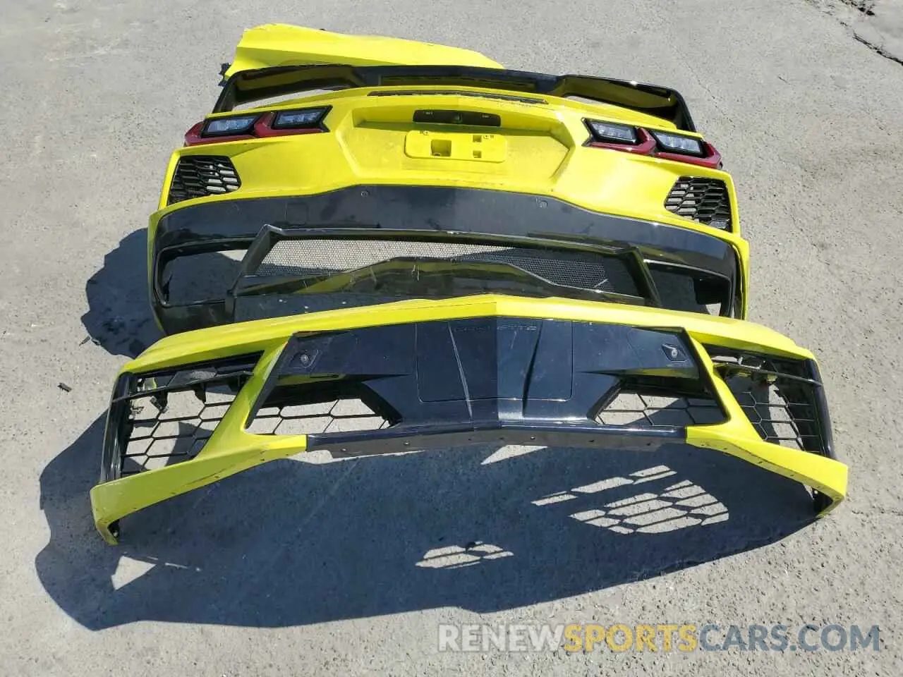 12 Photograph of a damaged car 1G1YC2D43N5108375 CHEVROLET CORVETTE 2022
