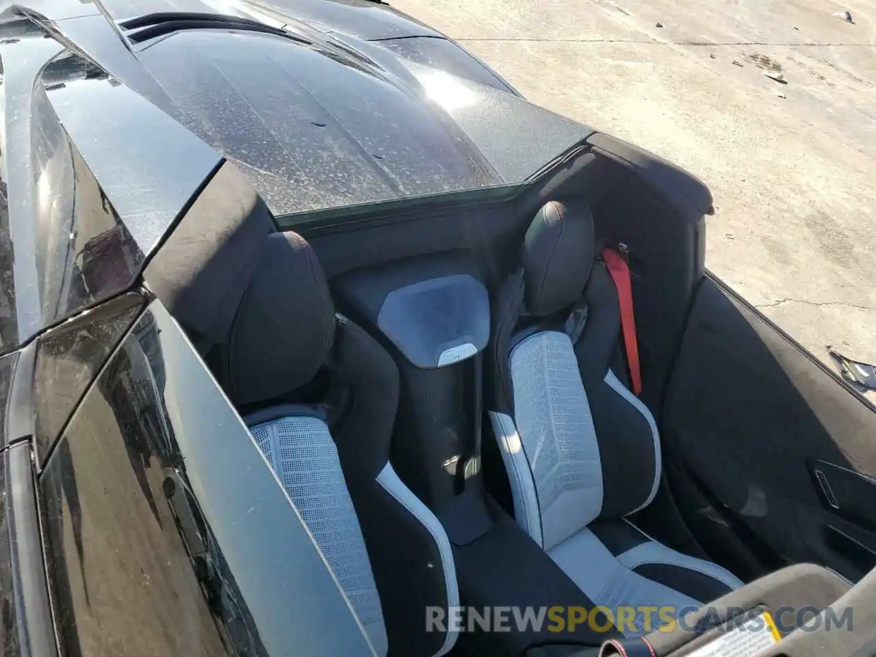 10 Photograph of a damaged car 1G1YC3D48P5504312 CHEVROLET CORVETTE 2023