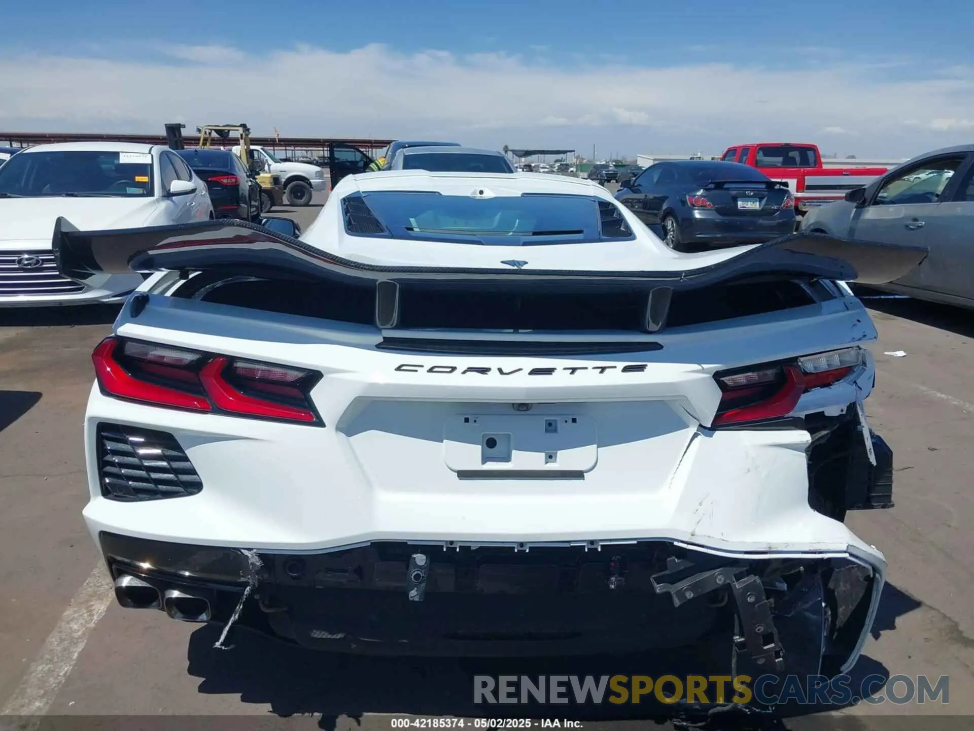 16 Photograph of a damaged car 1G1Y72D43L5111441 CHEVROLET CORVETTE STINGRAY 2020