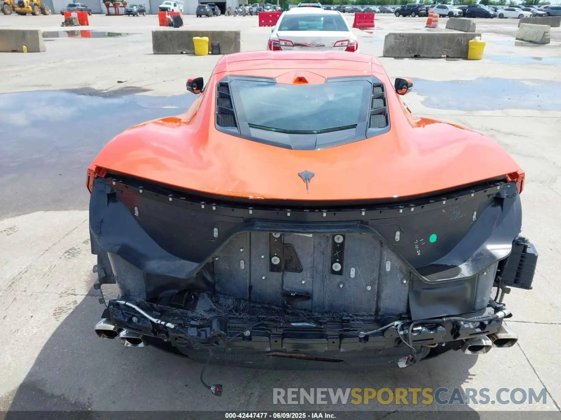 17 Photograph of a damaged car 1G1Y82D46L5105548 CHEVROLET CORVETTE STINGRAY 2020