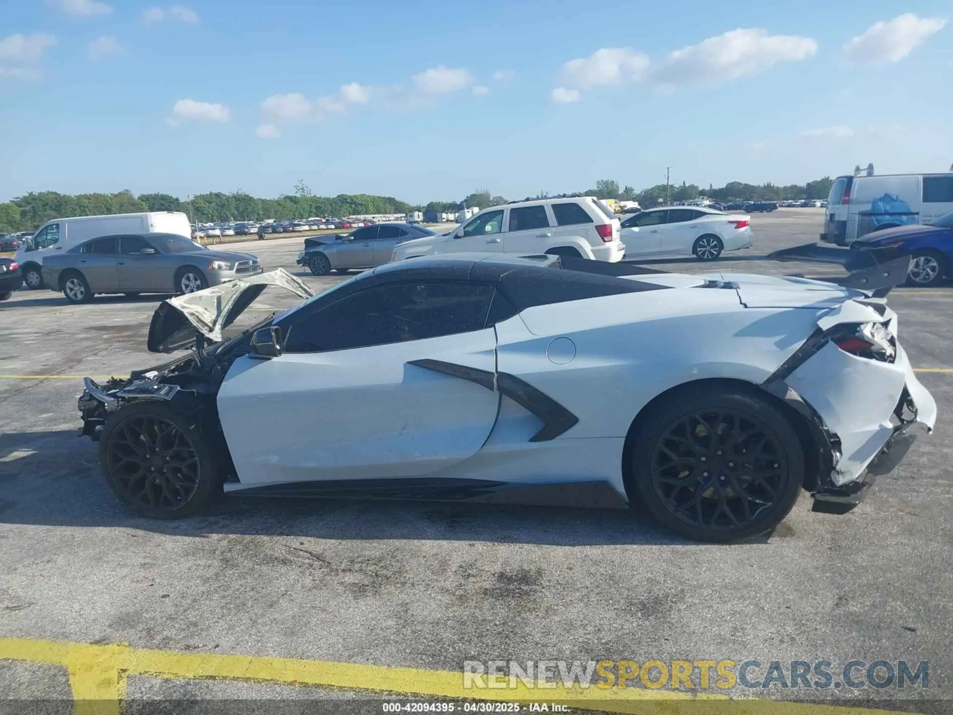 14 Photograph of a damaged car 1G1YB3D44M5107033 CHEVROLET CORVETTE STINGRAY 2021