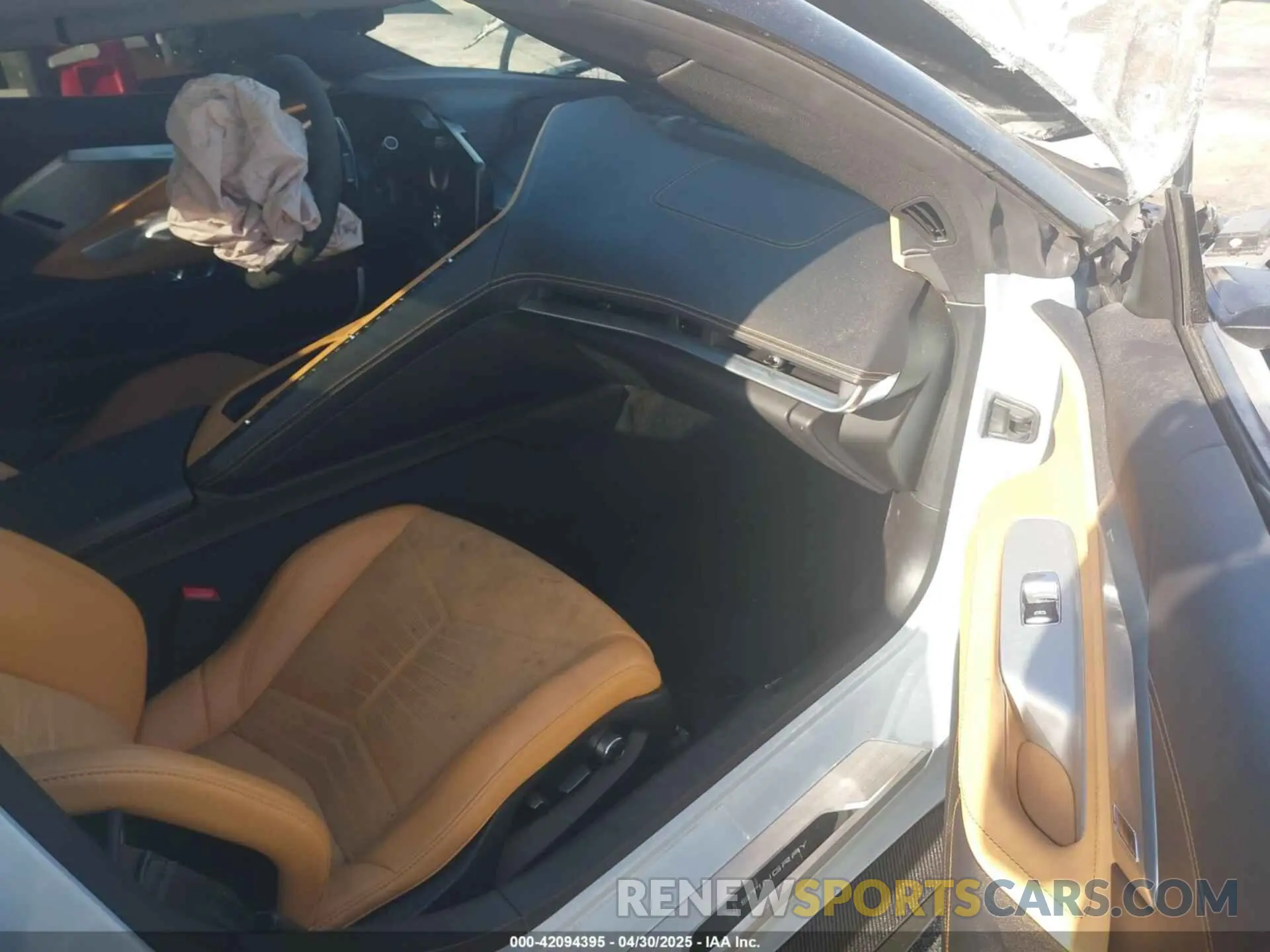 5 Photograph of a damaged car 1G1YB3D44M5107033 CHEVROLET CORVETTE STINGRAY 2021