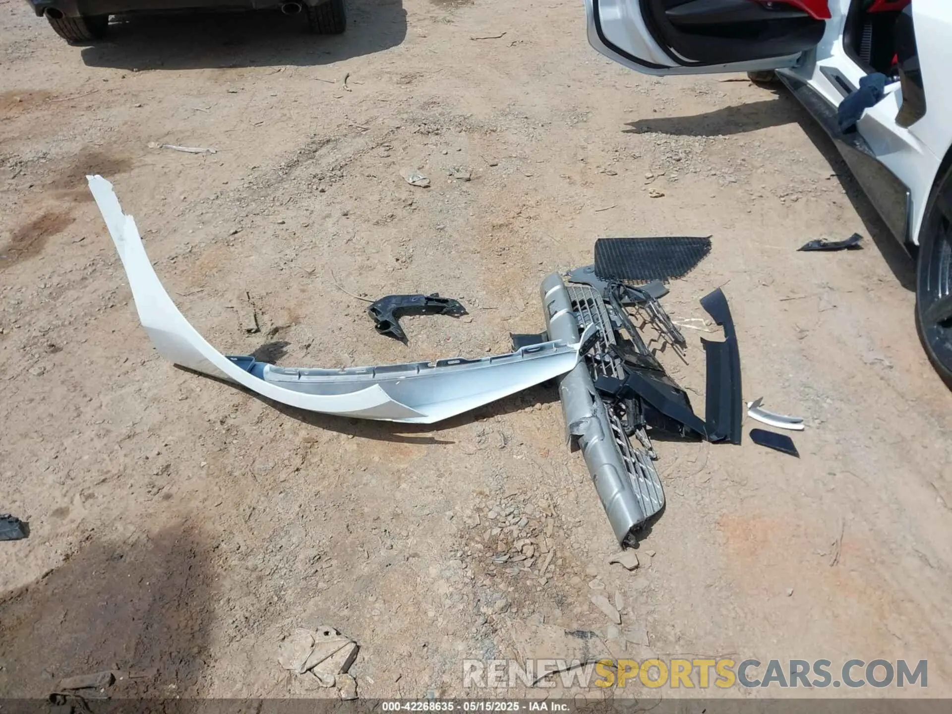 11 Photograph of a damaged car 1G1YC3D42M5114379 CHEVROLET CORVETTE STINGRAY 2021